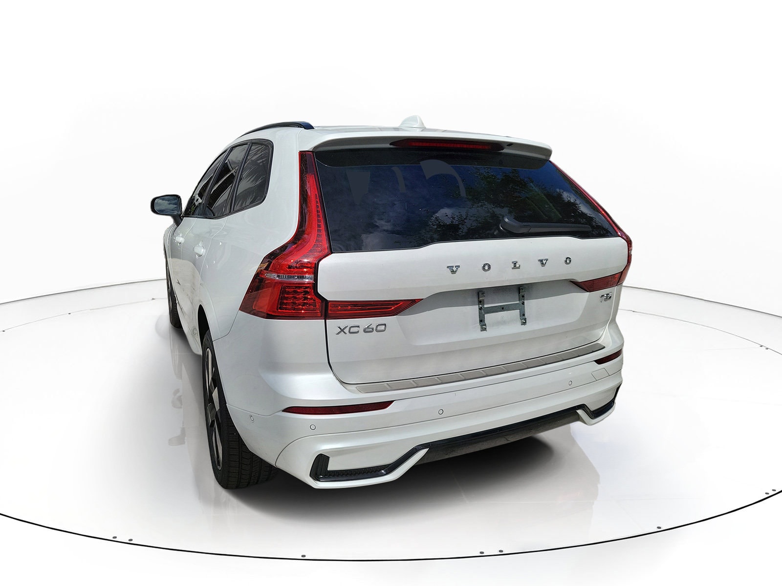 2025 Volvo XC60 Plus - Photo 6
