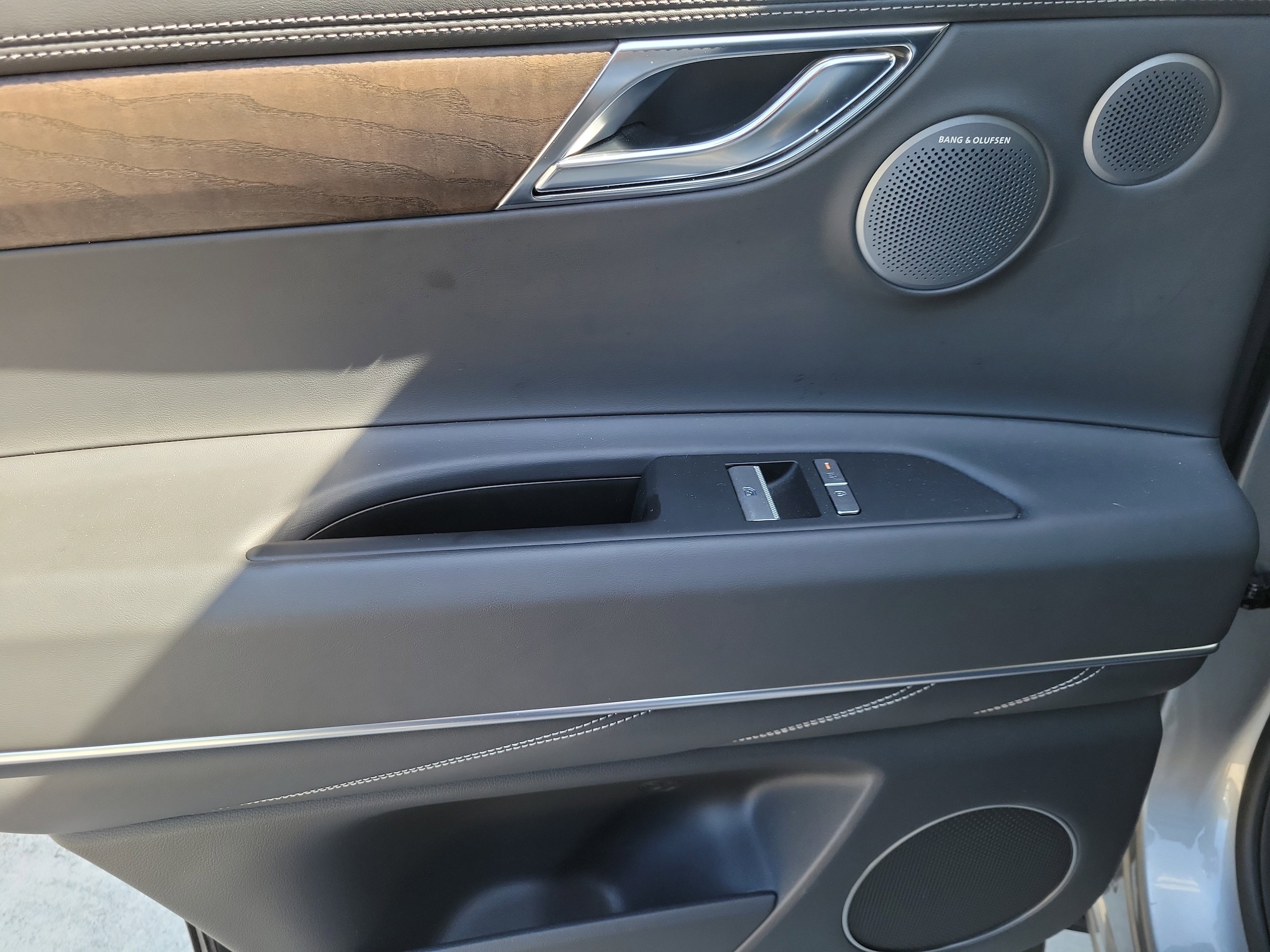 2025 GENESIS GV80 Prestige - Photo 18
