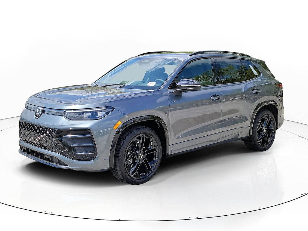 New 2026 Volkswagen Tiguan 2.0T SE R-Line Black SUV
