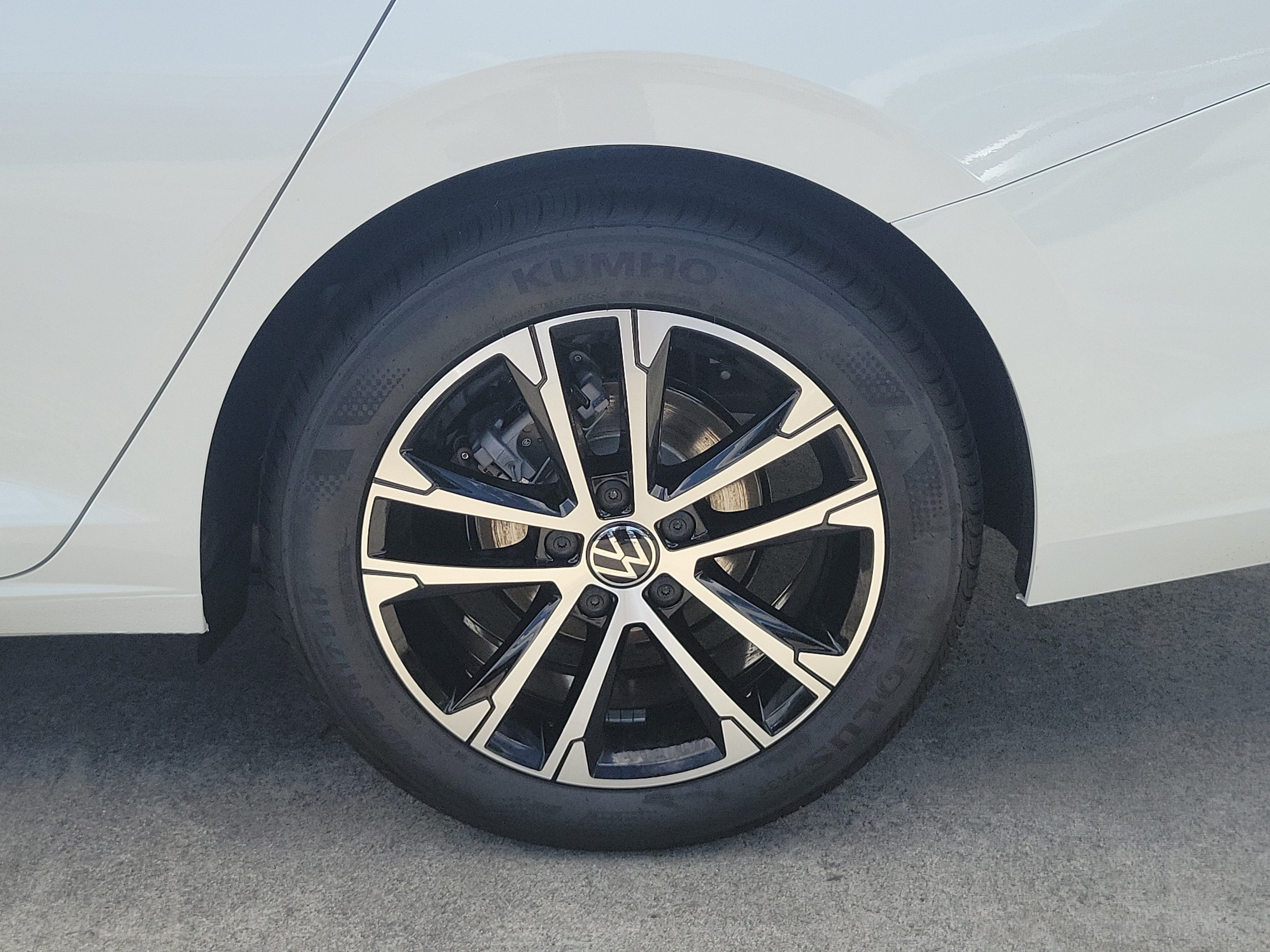 2026 Volkswagen Jetta Sport - Photo 9
