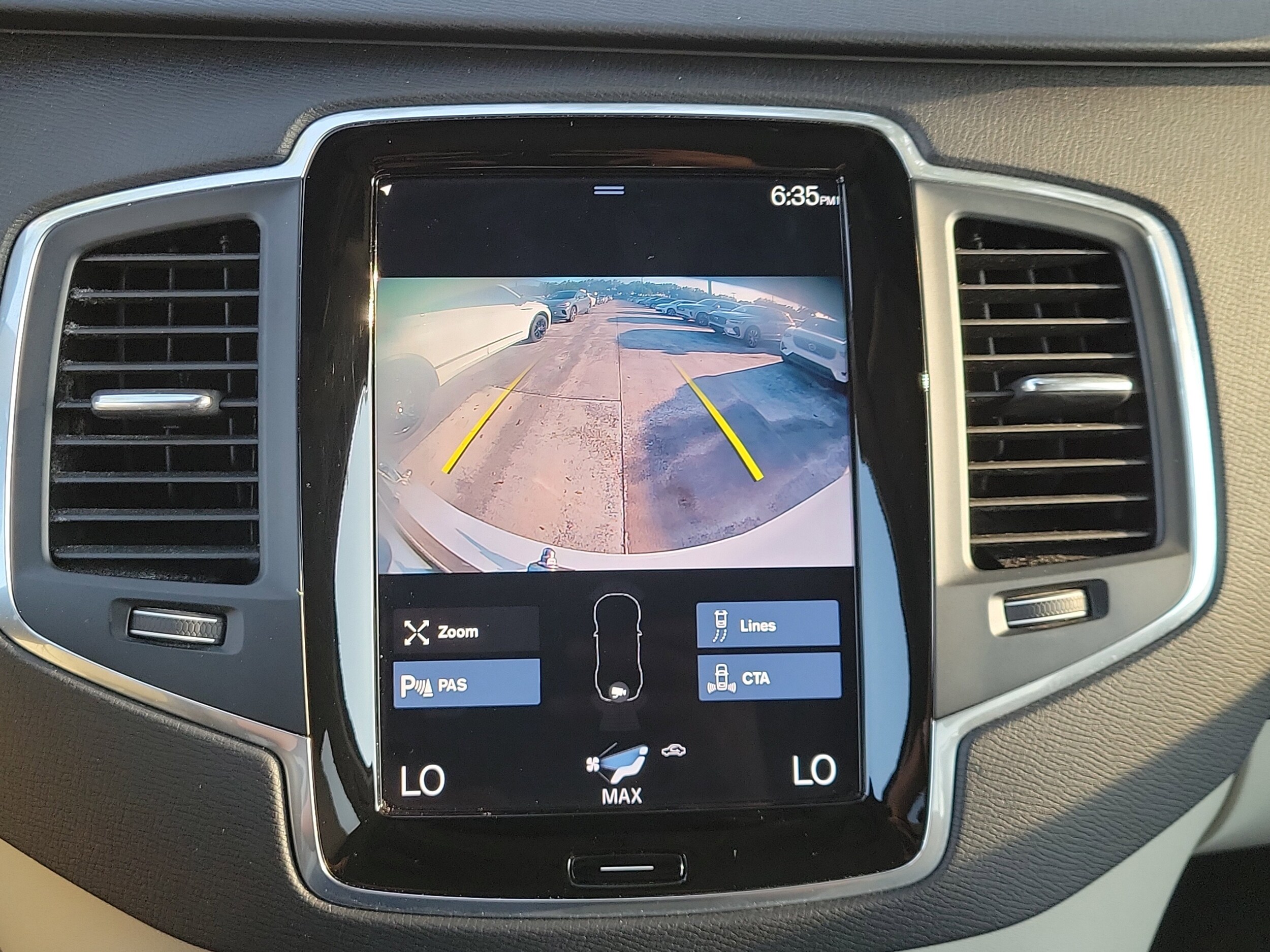 2022 Volvo XC90 Momentum - Photo 24
