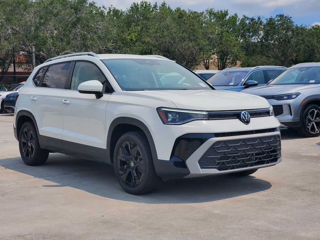 New 2026 Volkswagen Taos 1.5T SE SUV