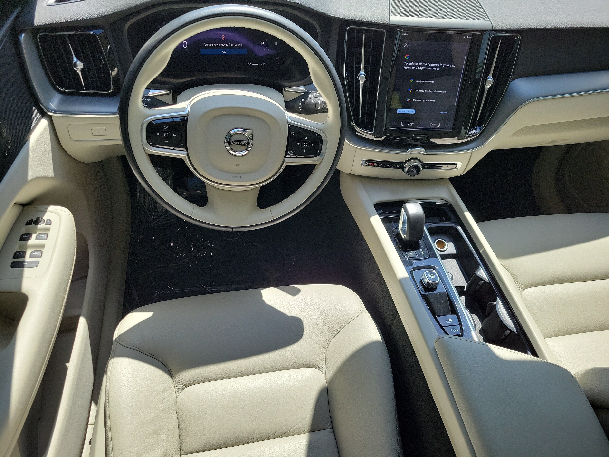 2023 Volvo XC60 Core - Photo 11