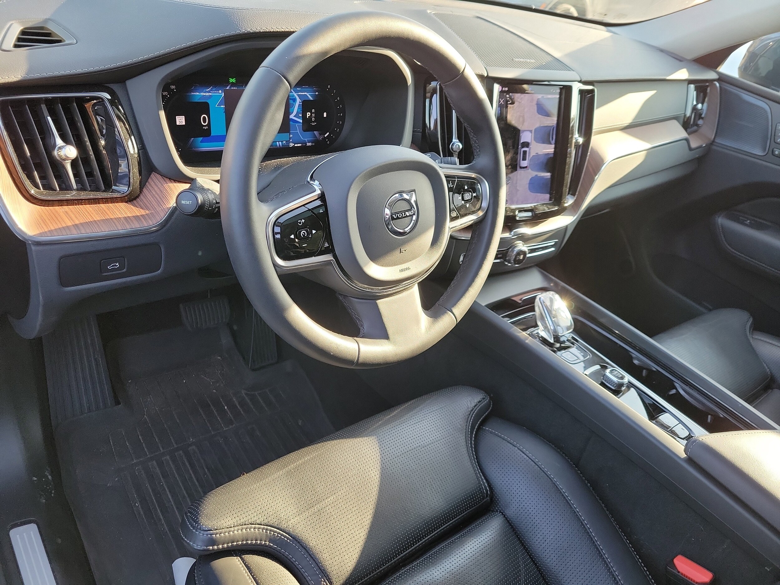 2023 Volvo XC60 Ultimate - Photo 16