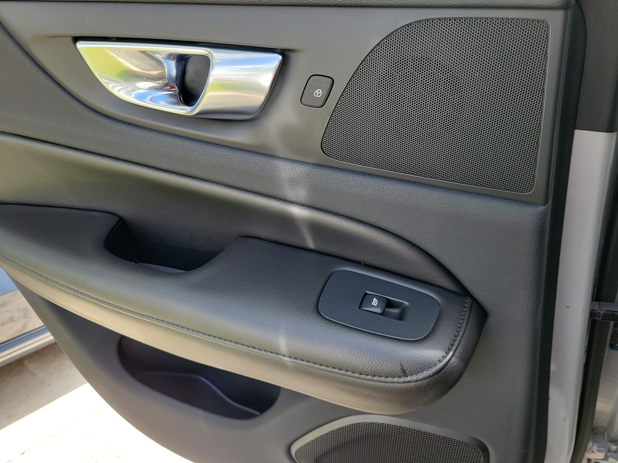 2023 Volvo S60 Core - Photo 9