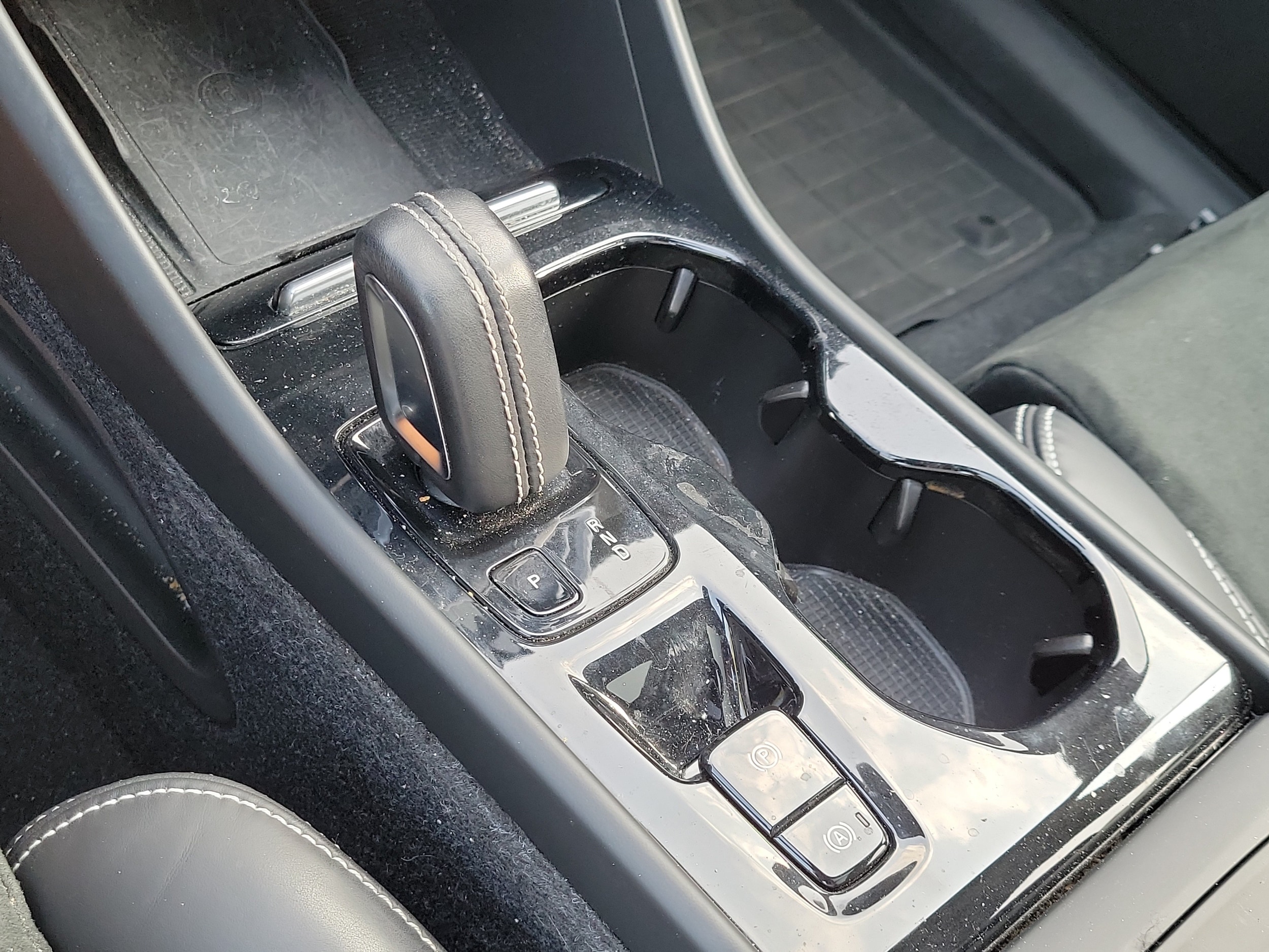 2019 Volvo XC40 R-Design - Photo 24