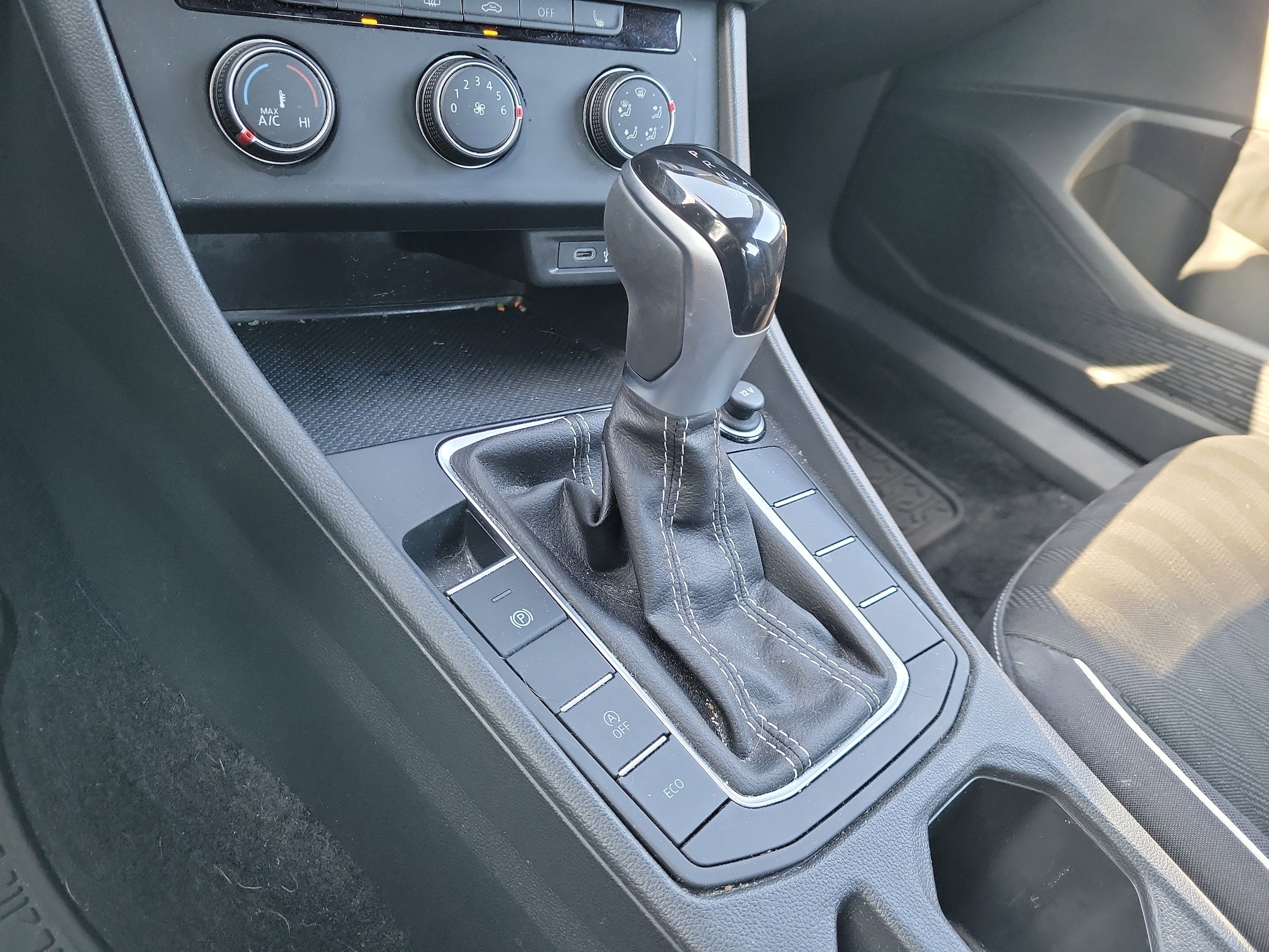2024 Volkswagen Jetta Sport - Photo 23