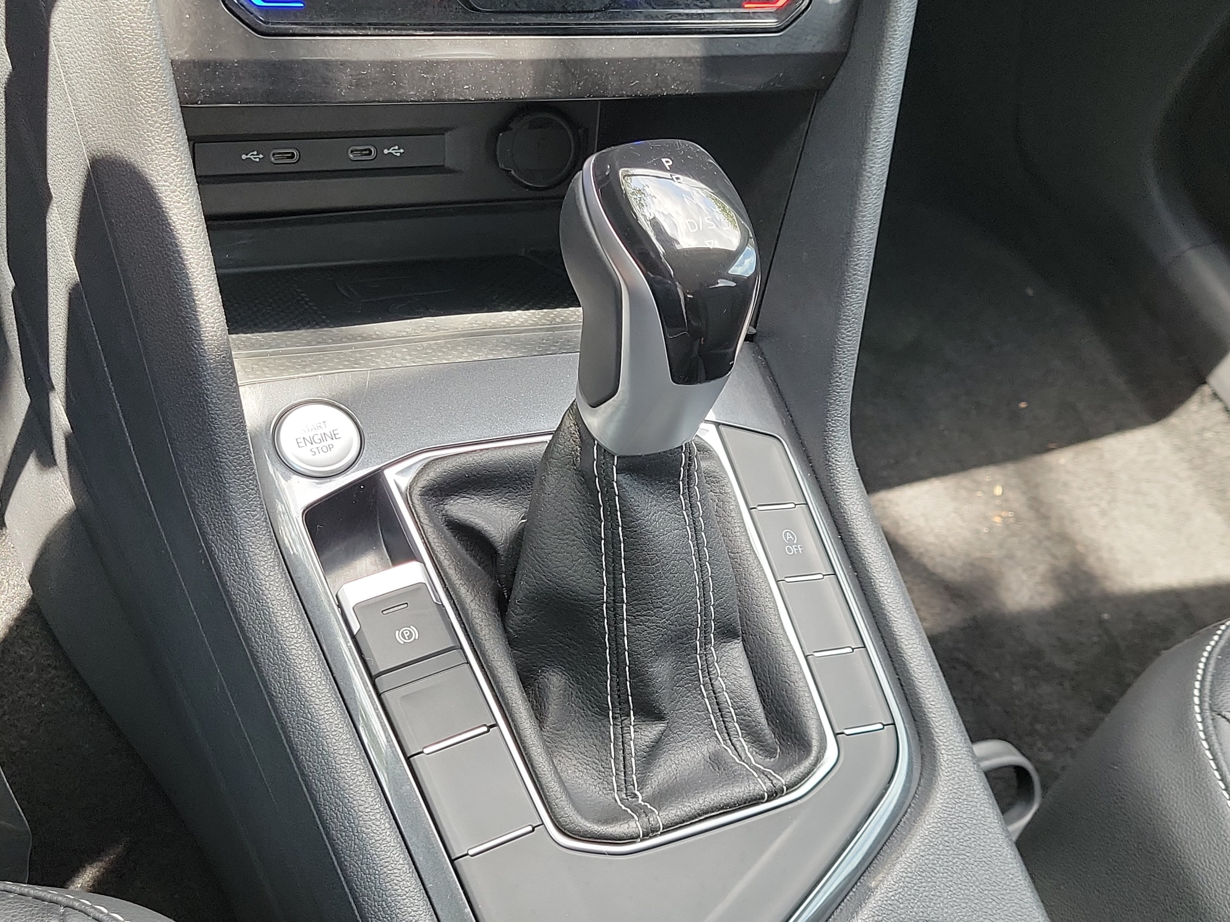 2023 Volkswagen Tiguan SE - Photo 26