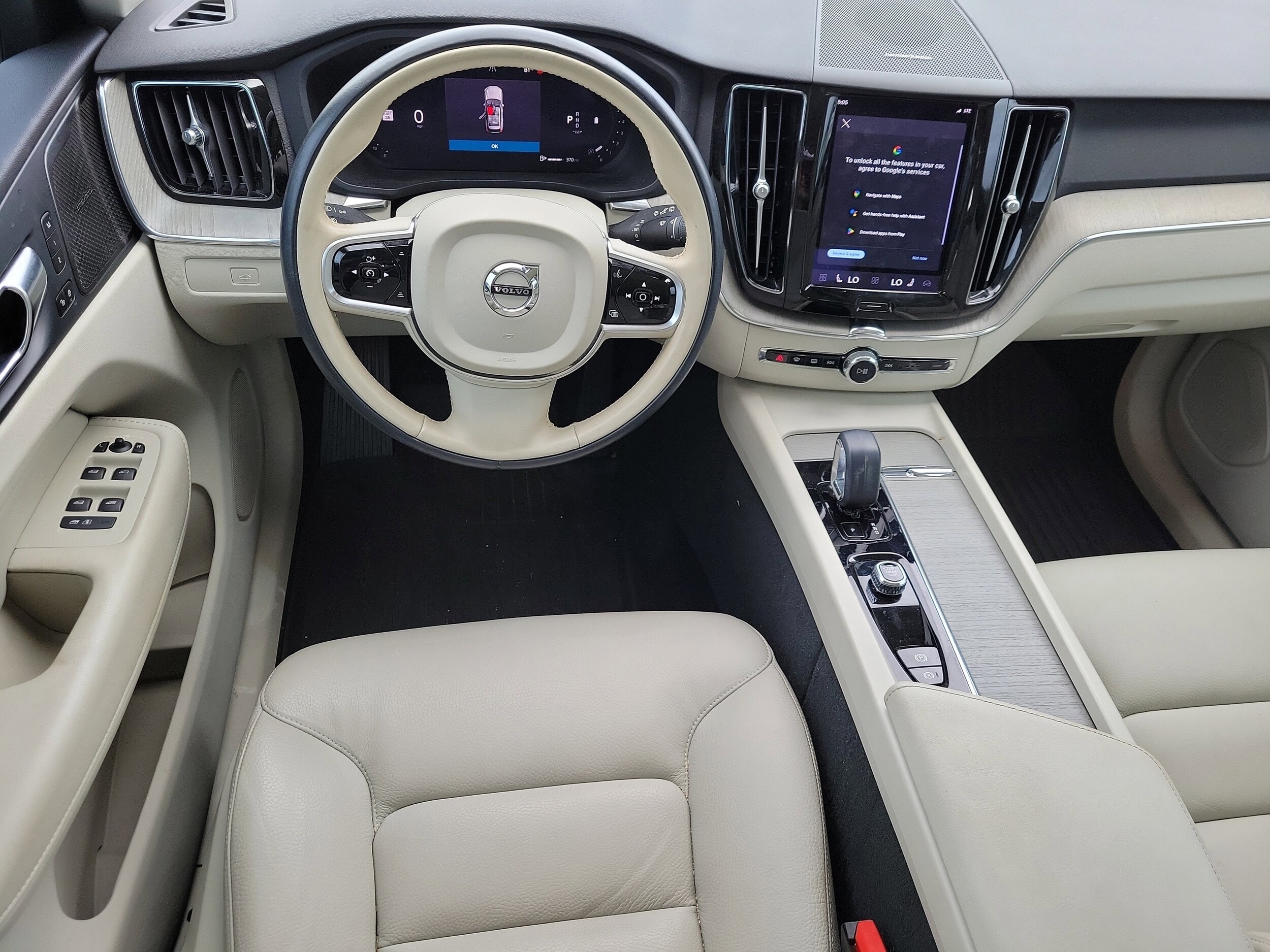 2023 Volvo XC60 Plus - Photo 11