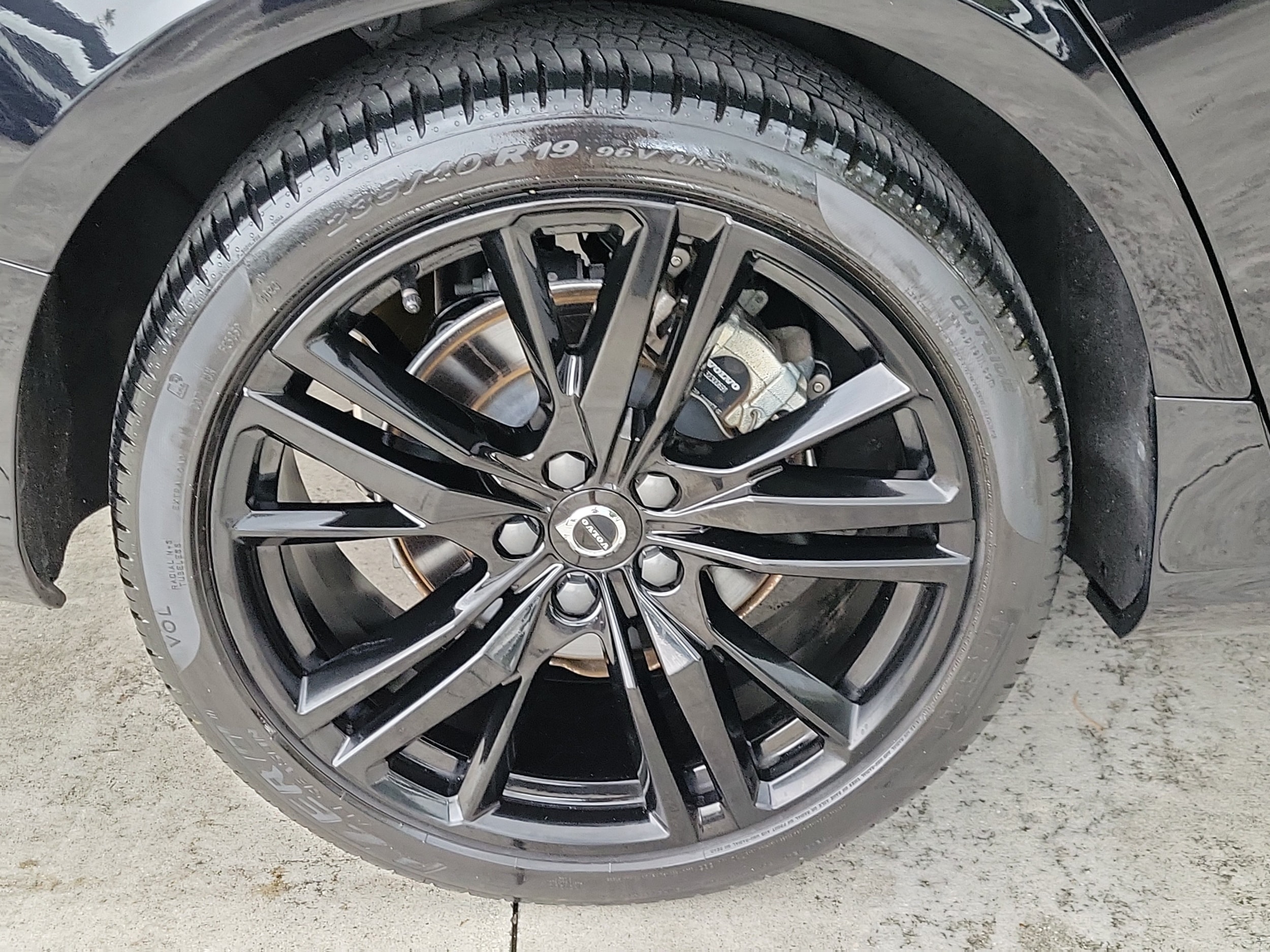 2024 Volvo S60 Plus - Photo 8