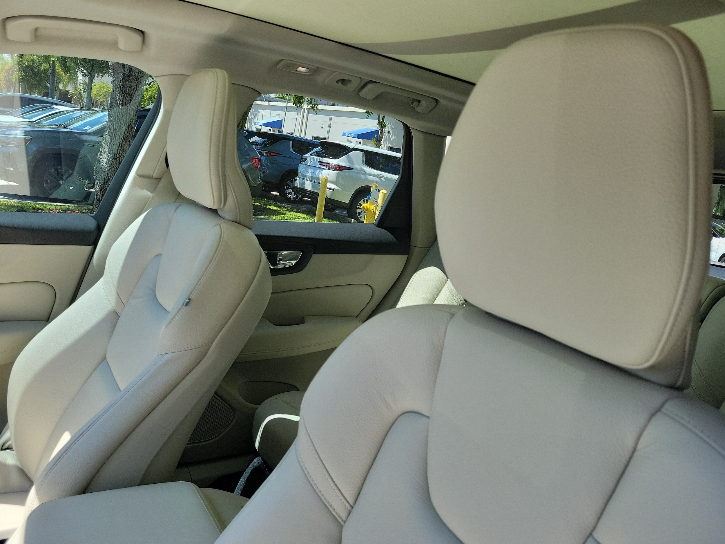 2023 Volvo XC60 Core - Photo 19