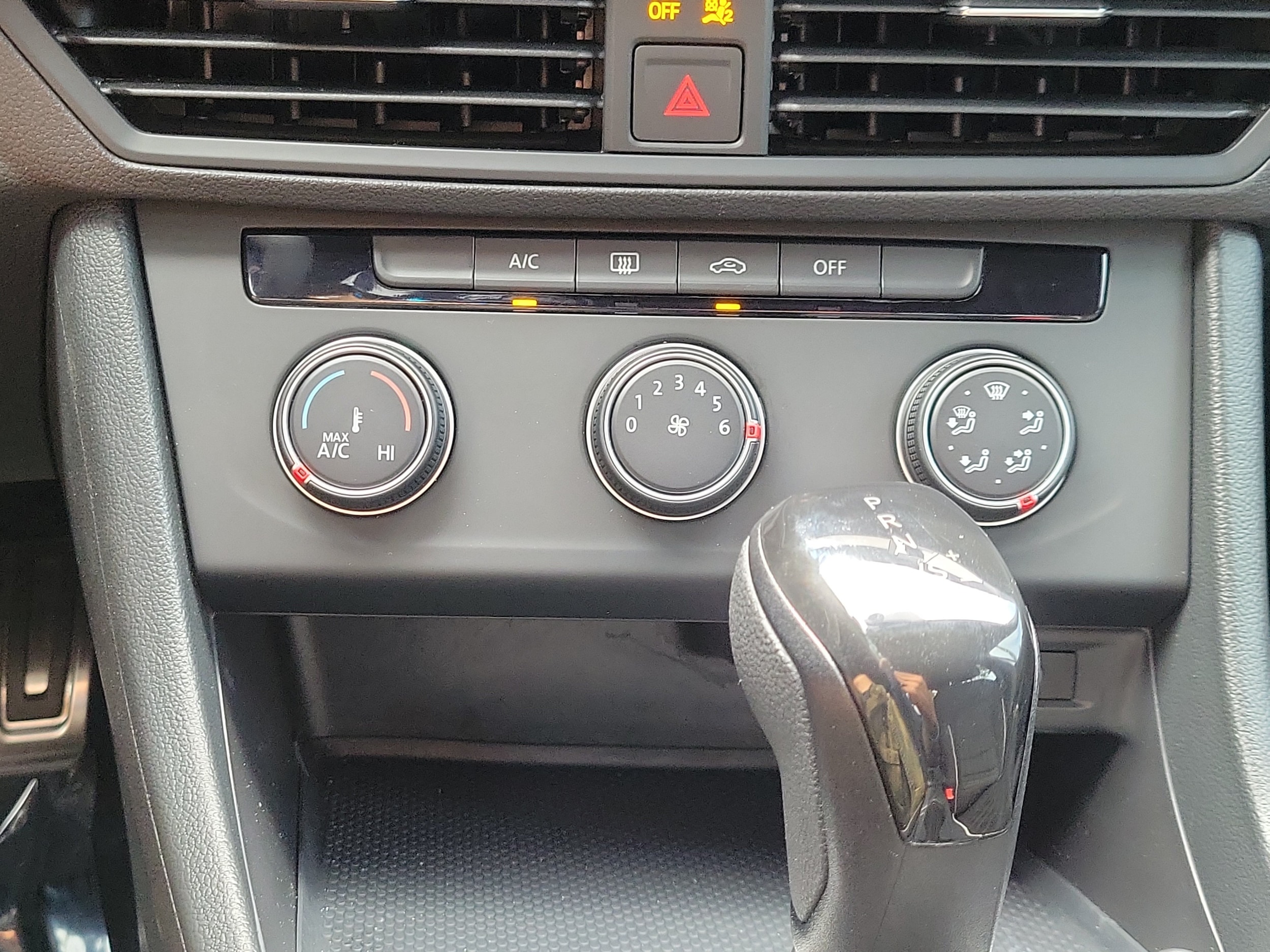 2023 Volkswagen Jetta Sport - Photo 20