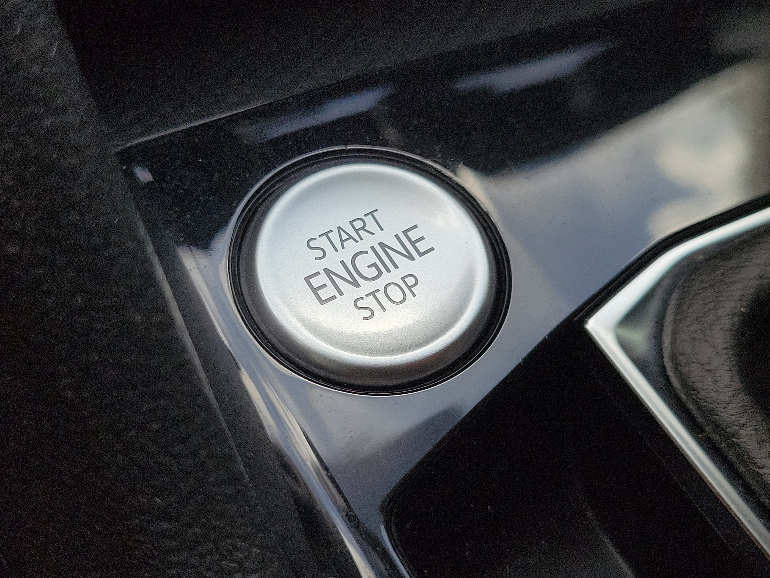2023 Volkswagen Taos S - Photo 26