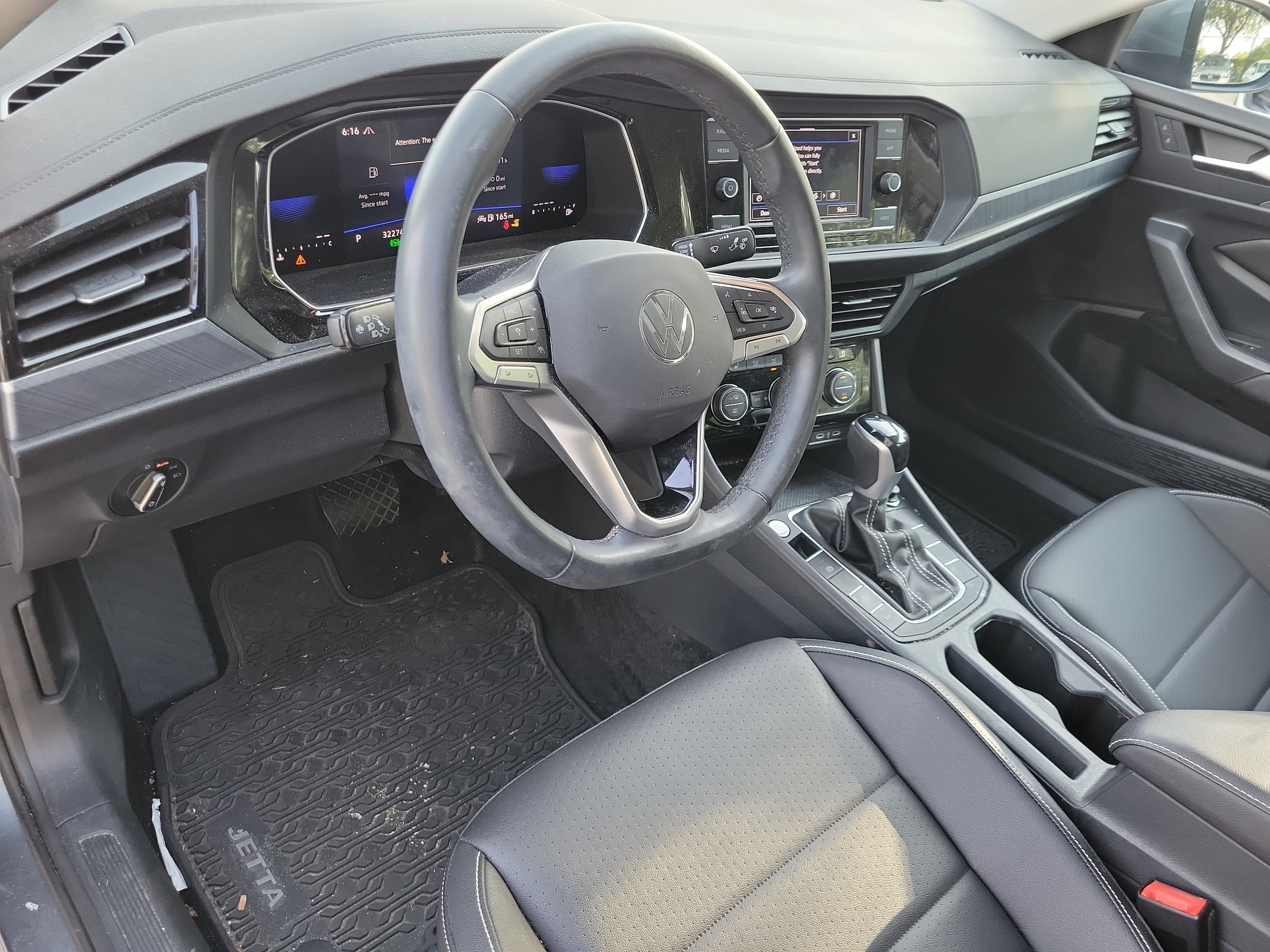 2024 Volkswagen Jetta SE - Photo 17