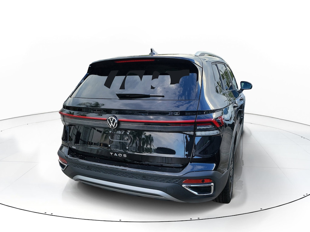 New 2026 Volkswagen Taos 1.5T SE SUV