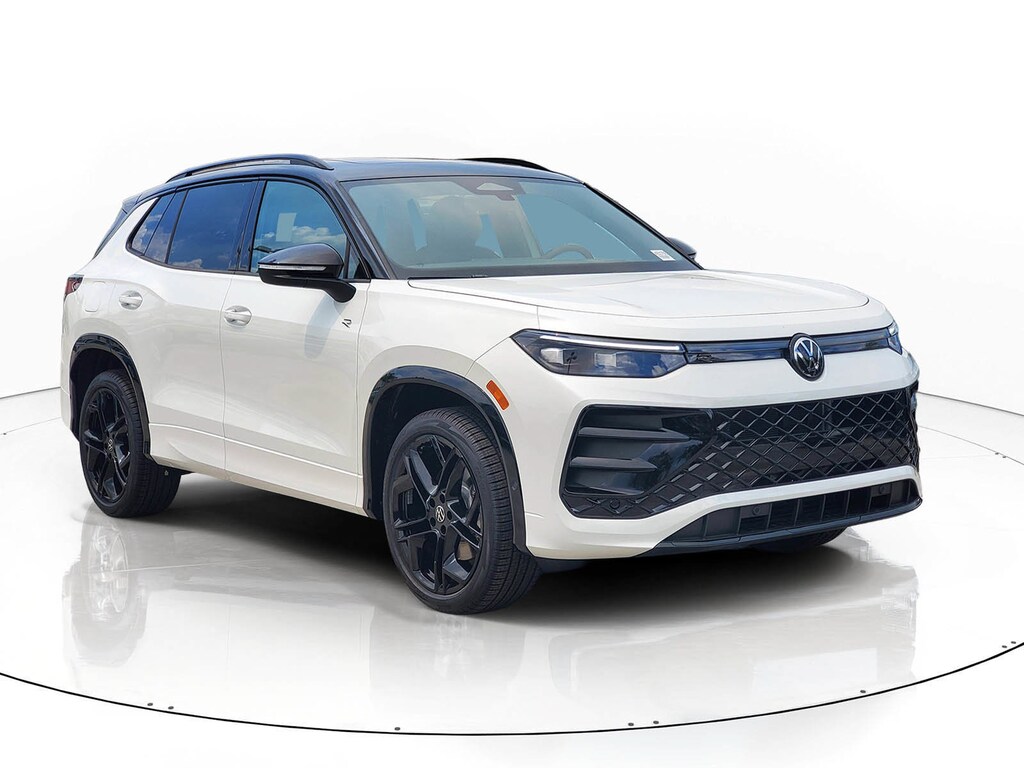 New 2026 Volkswagen Tiguan SE R-Line Black SUV