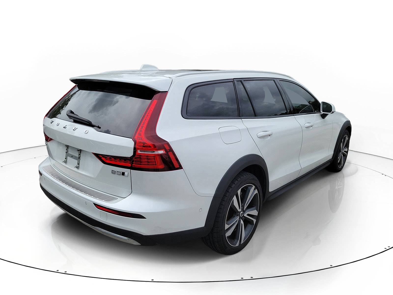 2023 Volvo V60 Cross Country Plus - Photo 8