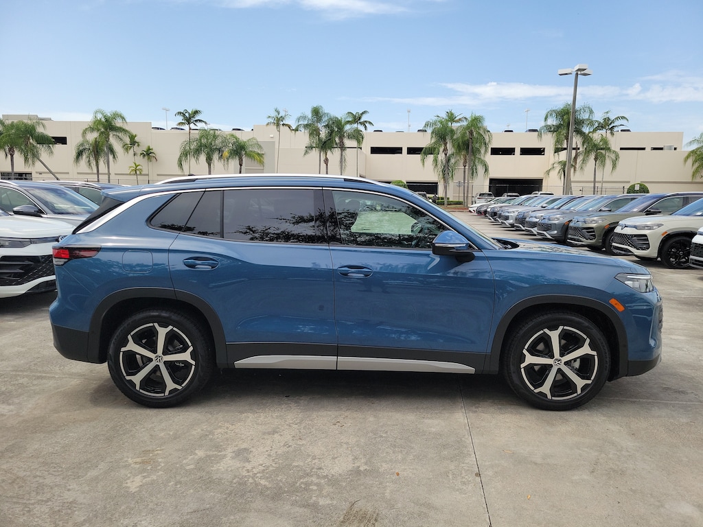 New 2026 Volkswagen Tiguan SE SUV