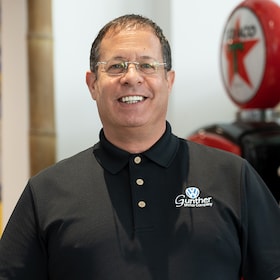 Staff member Frank Rohr from 85a84cbd909f