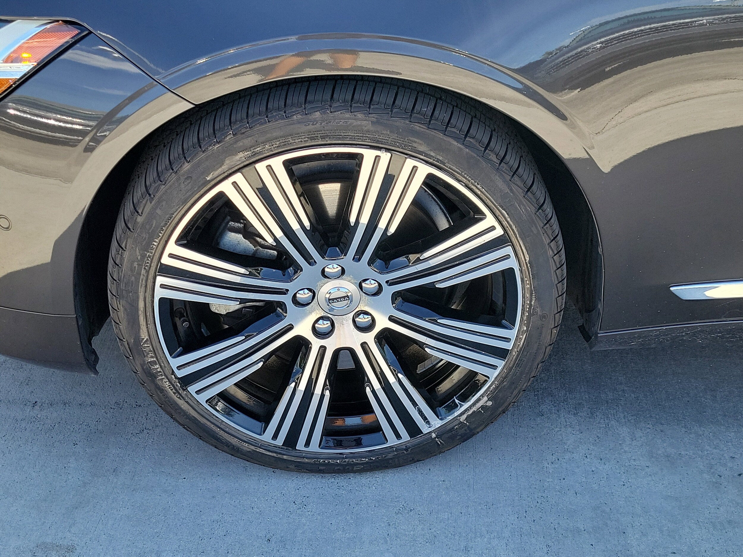 2023 Volvo S90 Ultimate - Photo 4