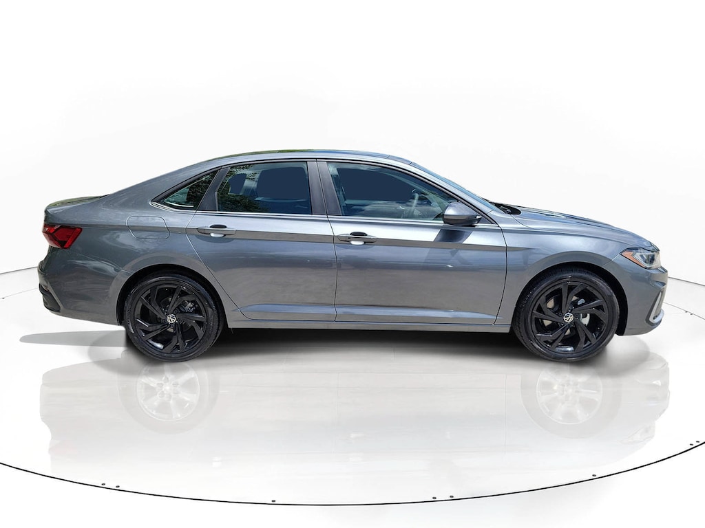 New 2026 Volkswagen Jetta 1.5T SE Sedan