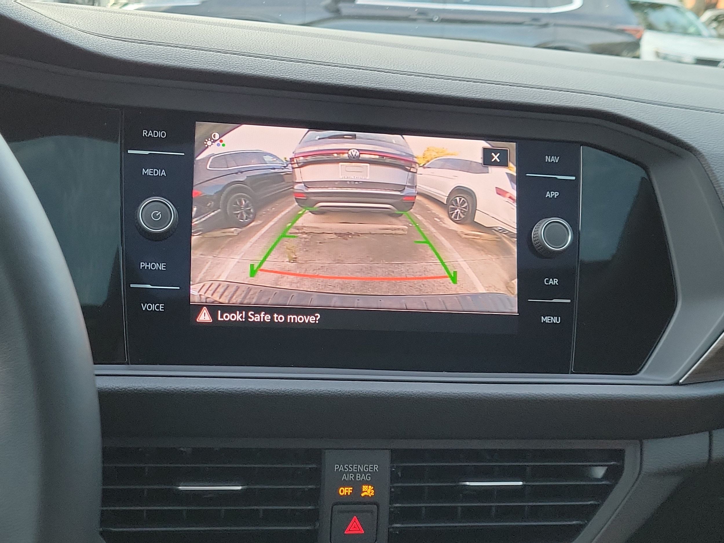 2024 Volkswagen Jetta SEL - Photo 27