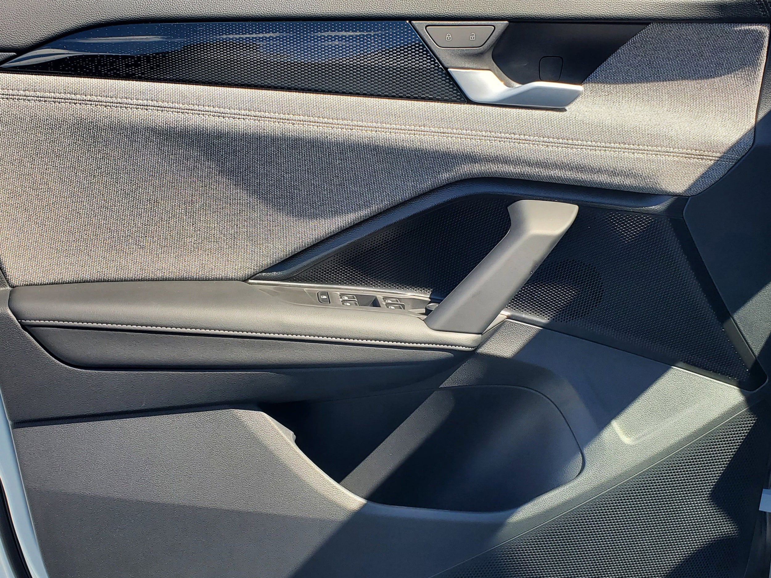 2026 Volkswagen Tiguan S - Photo 11