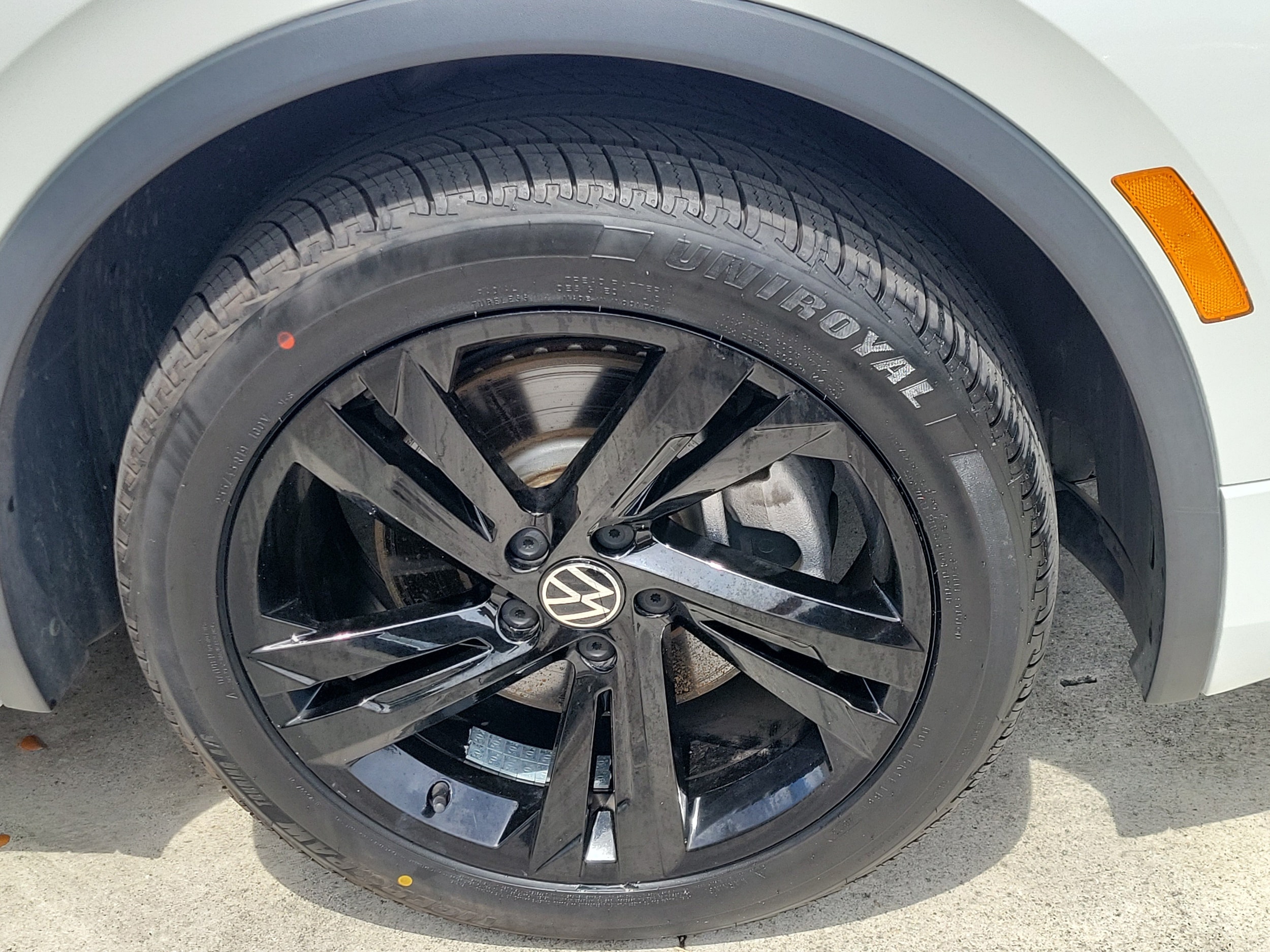 2023 Volkswagen Tiguan SE R-LINE BLACK - Photo 9