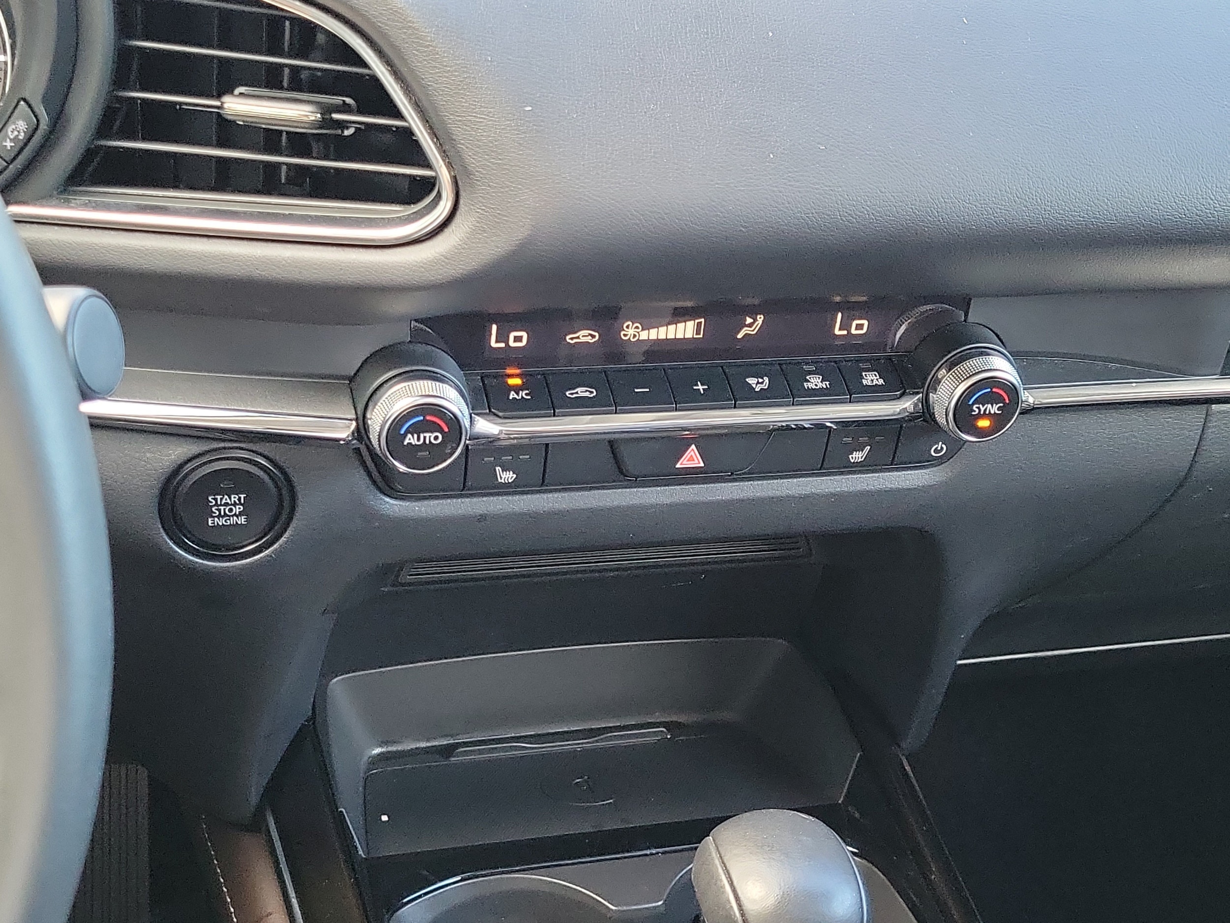 2024 Mazda CX-30 Premium - Photo 24
