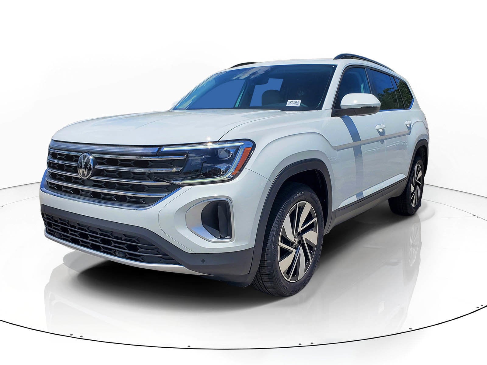 2026 Volkswagen Atlas SE w/Tech