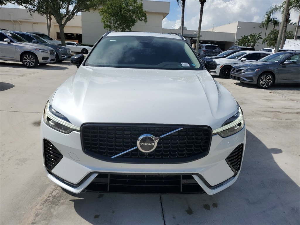 Used 2024 Volvo XC60 Core with VIN YV4L12RK1R1815905 for sale in Coconut Creek, FL