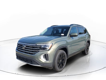 2026 Volkswagen Atlas SE w/Technology SUV