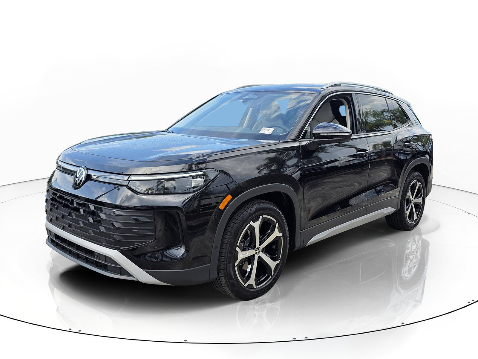 New 2026 Volkswagen Tiguan SE SUV