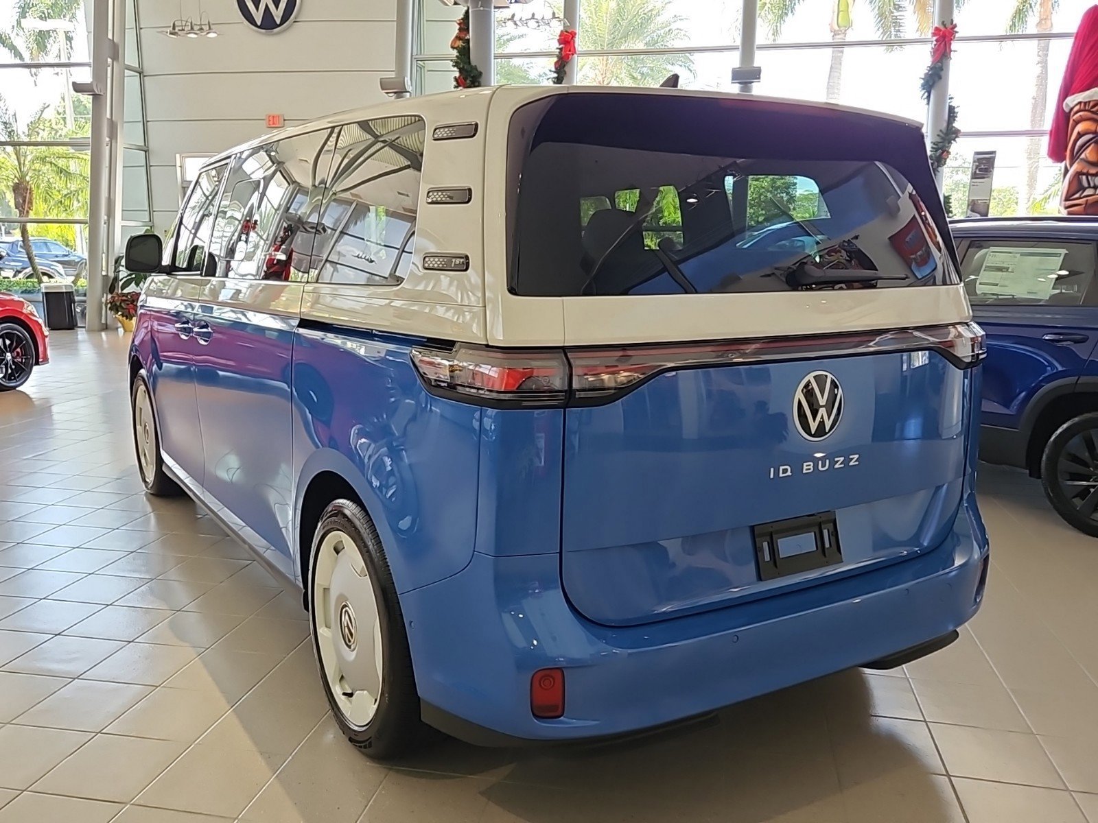 2025 Volkswagen ID. Buzz photo 4