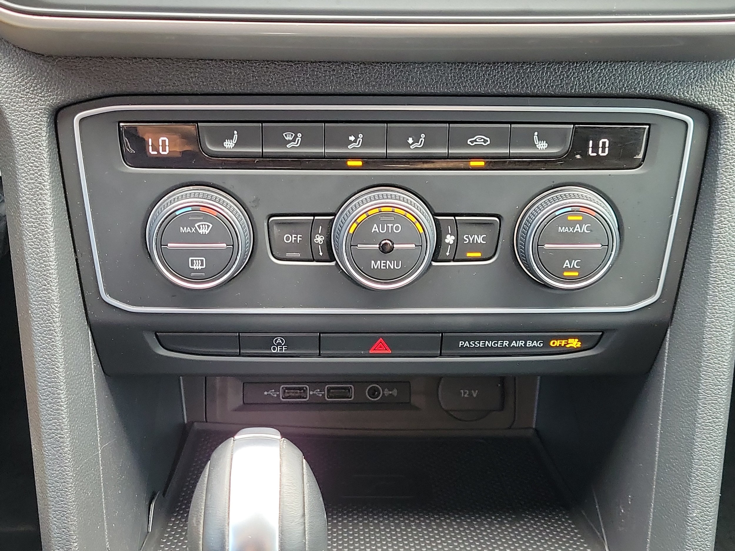 2020 Volkswagen Atlas Cross Sport SE w/Tech - Photo 25