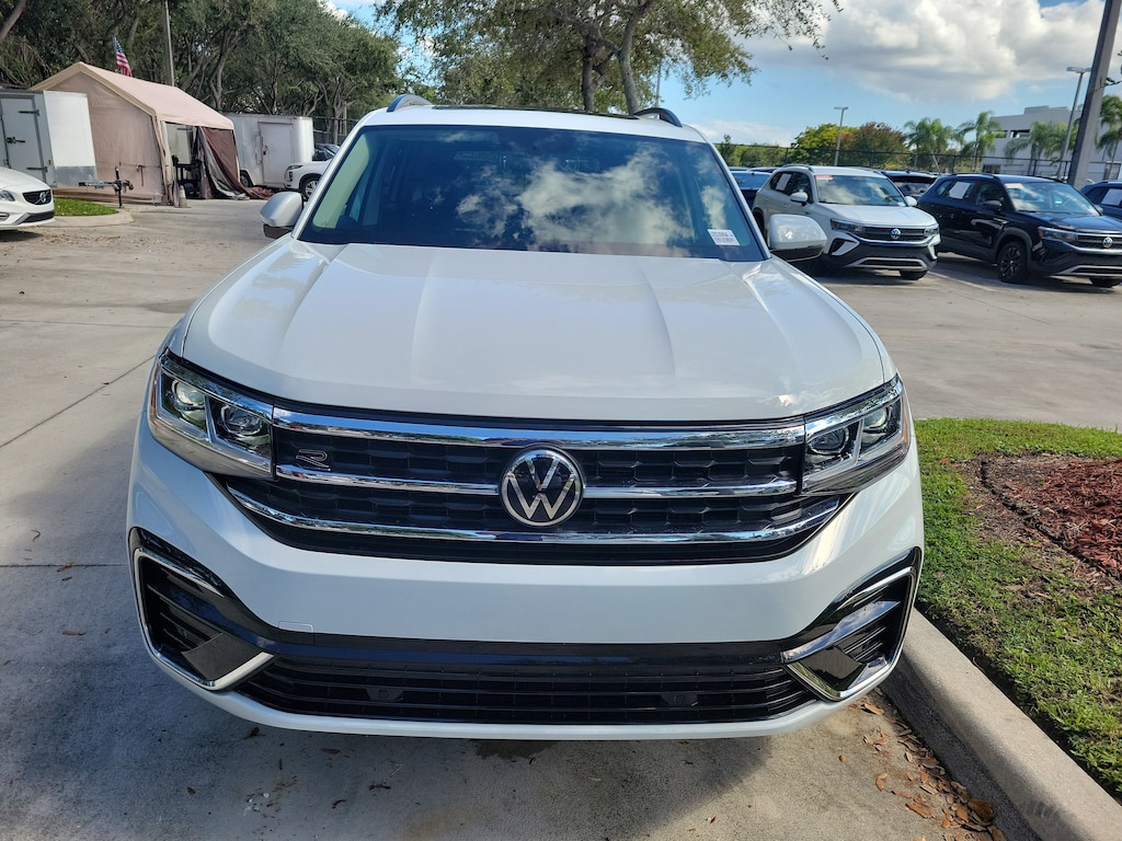 Certified 2021 Volkswagen Atlas 3.6L V6 SE w/Technology R-Line SUV