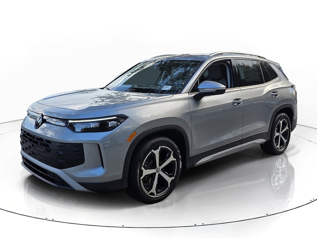 New 2026 Volkswagen Tiguan 2.0T SE SUV