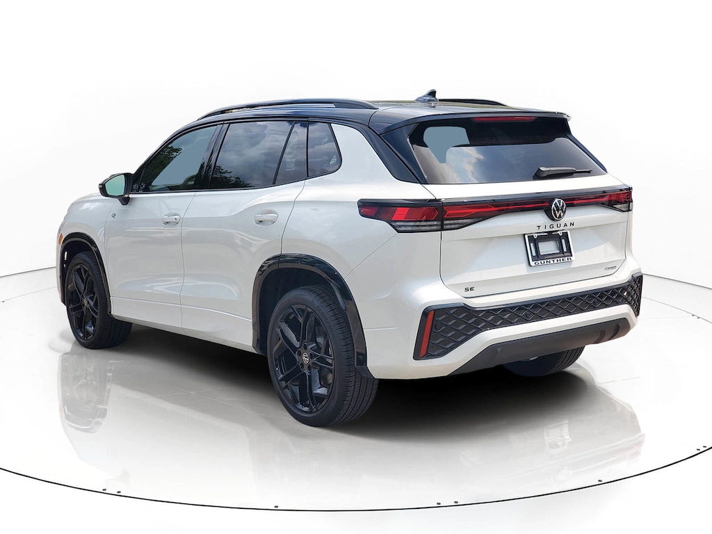 New 2026 Volkswagen Tiguan 2.0T SE R-Line Black SUV
