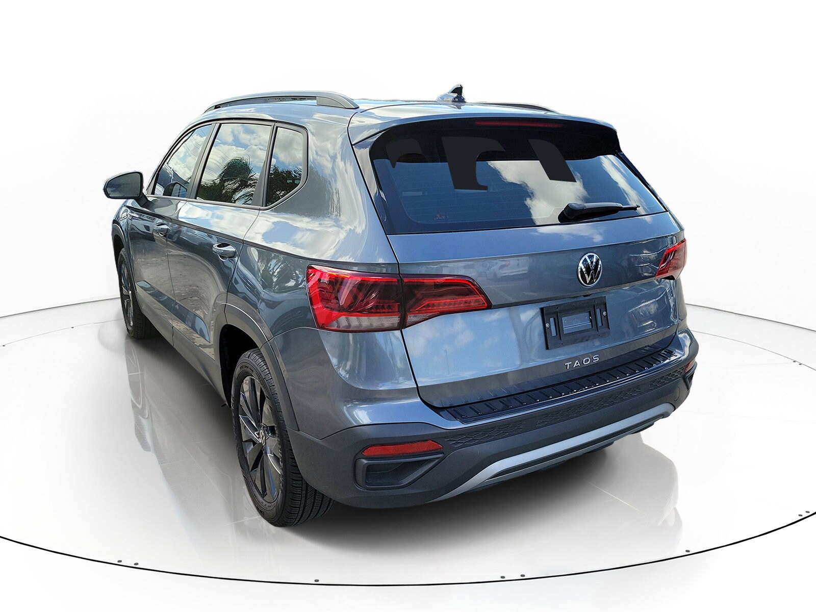 2024 Volkswagen Taos S - Photo 7