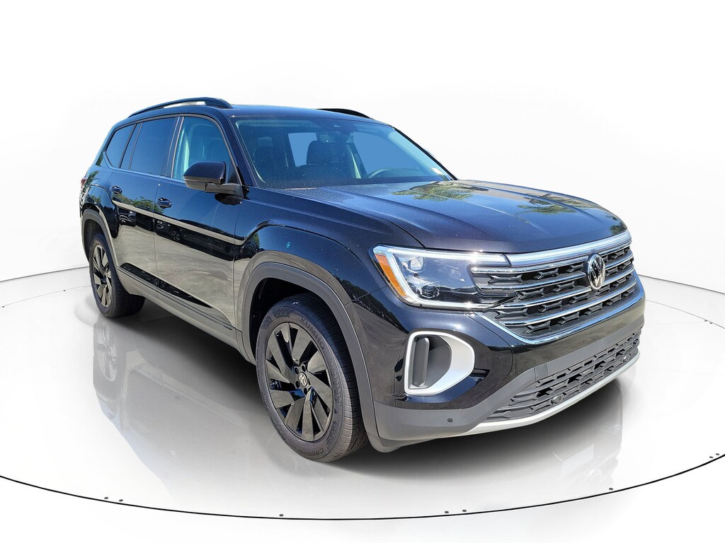 New 2026 Volkswagen Atlas SE w/Technology SUV
