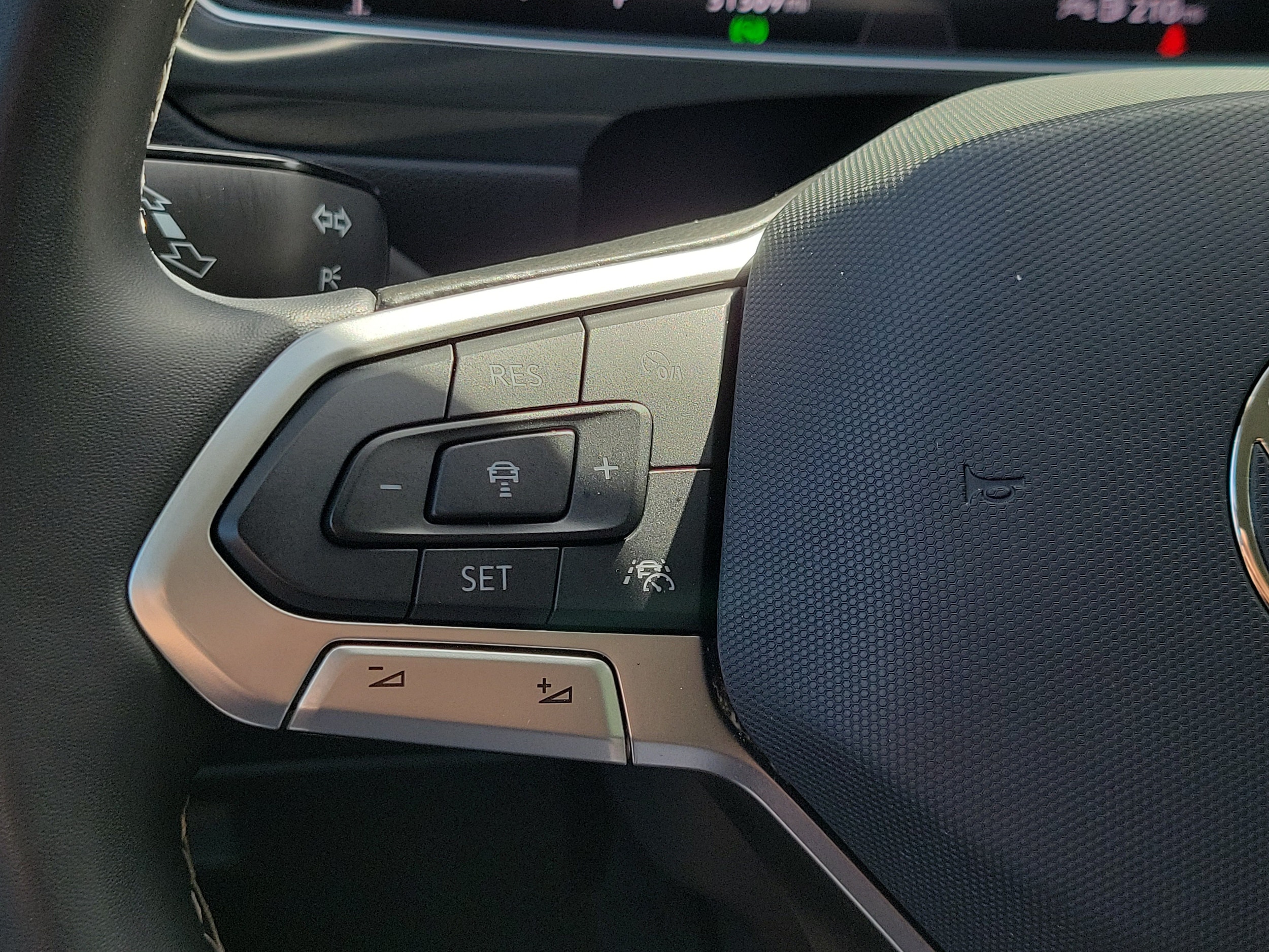 2024 Volkswagen Tiguan S - Photo 21