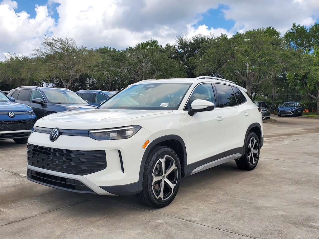 New 2026 Volkswagen Tiguan 2.0T SE SUV