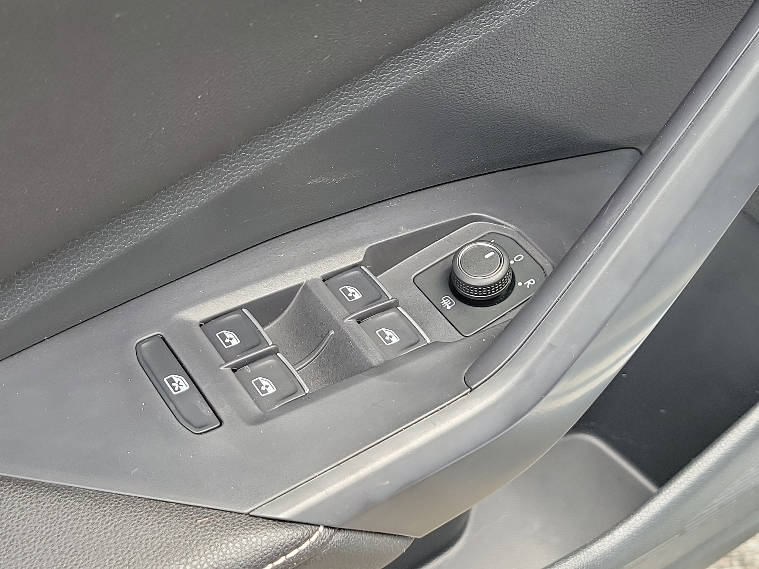 2025 Volkswagen Jetta S - Photo 14
