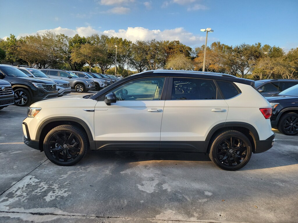 Used 2023 Volkswagen Taos 1.5T SE SUV