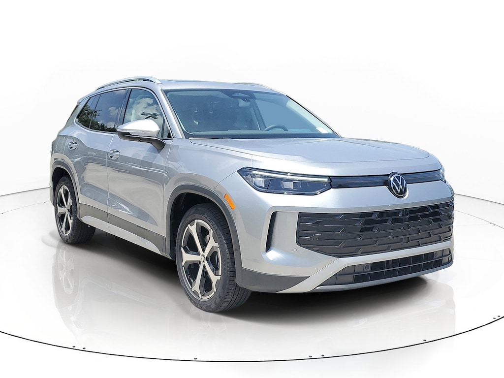 New 2026 Volkswagen Tiguan 2.0T SE SUV