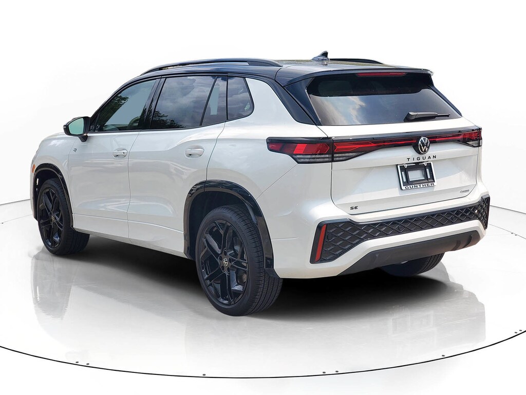 New 2026 Volkswagen Tiguan SE R-Line Black SUV