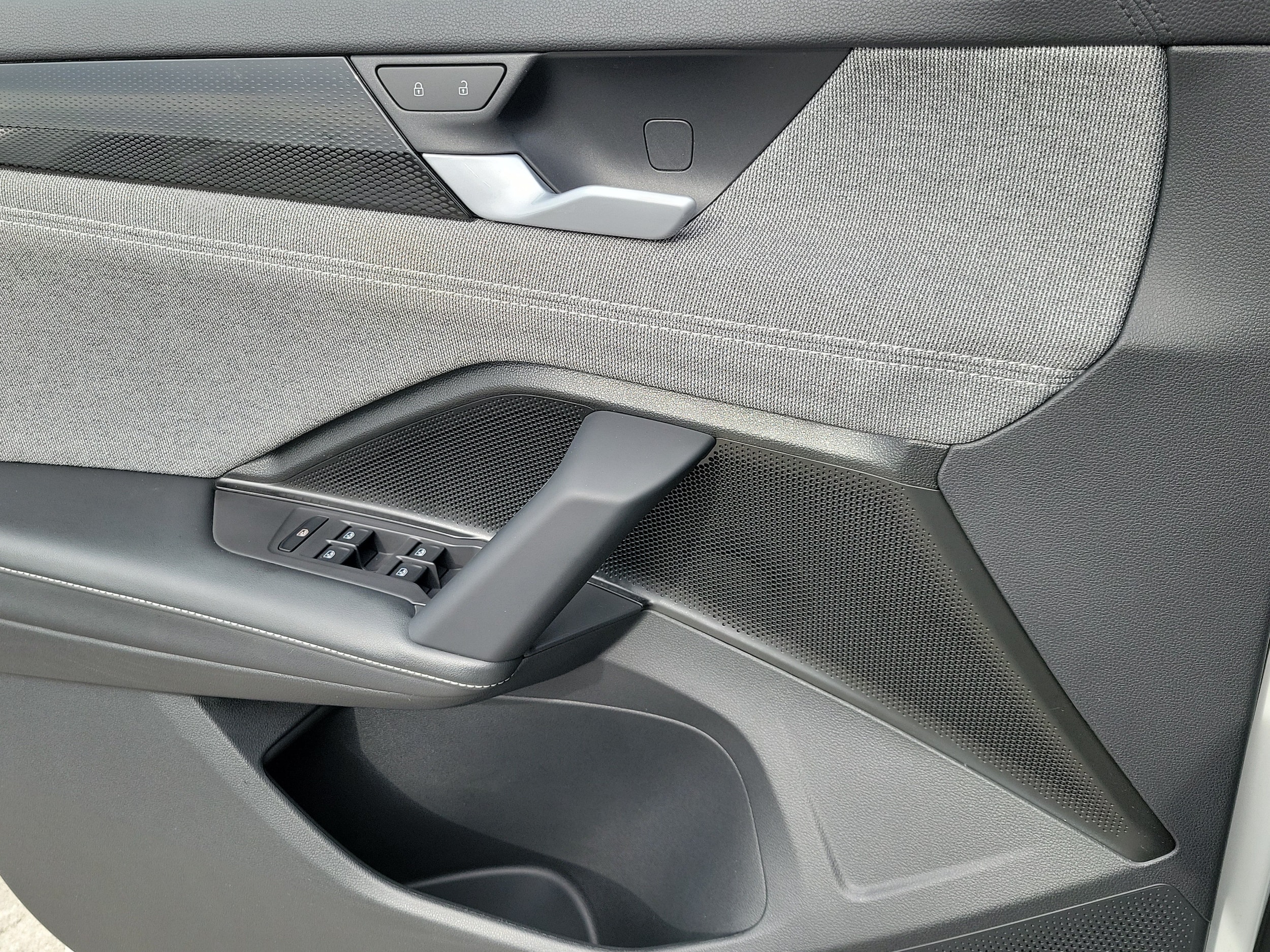 2025 Volkswagen Tiguan S - Photo 19