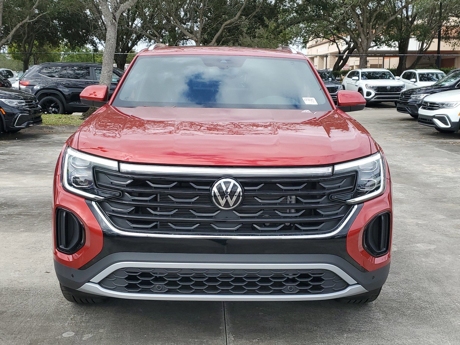 2025 Volkswagen Atlas Cross Sport SE Technology photo 2