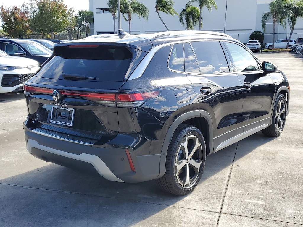 New 2026 Volkswagen Tiguan 2.0T SE SUV