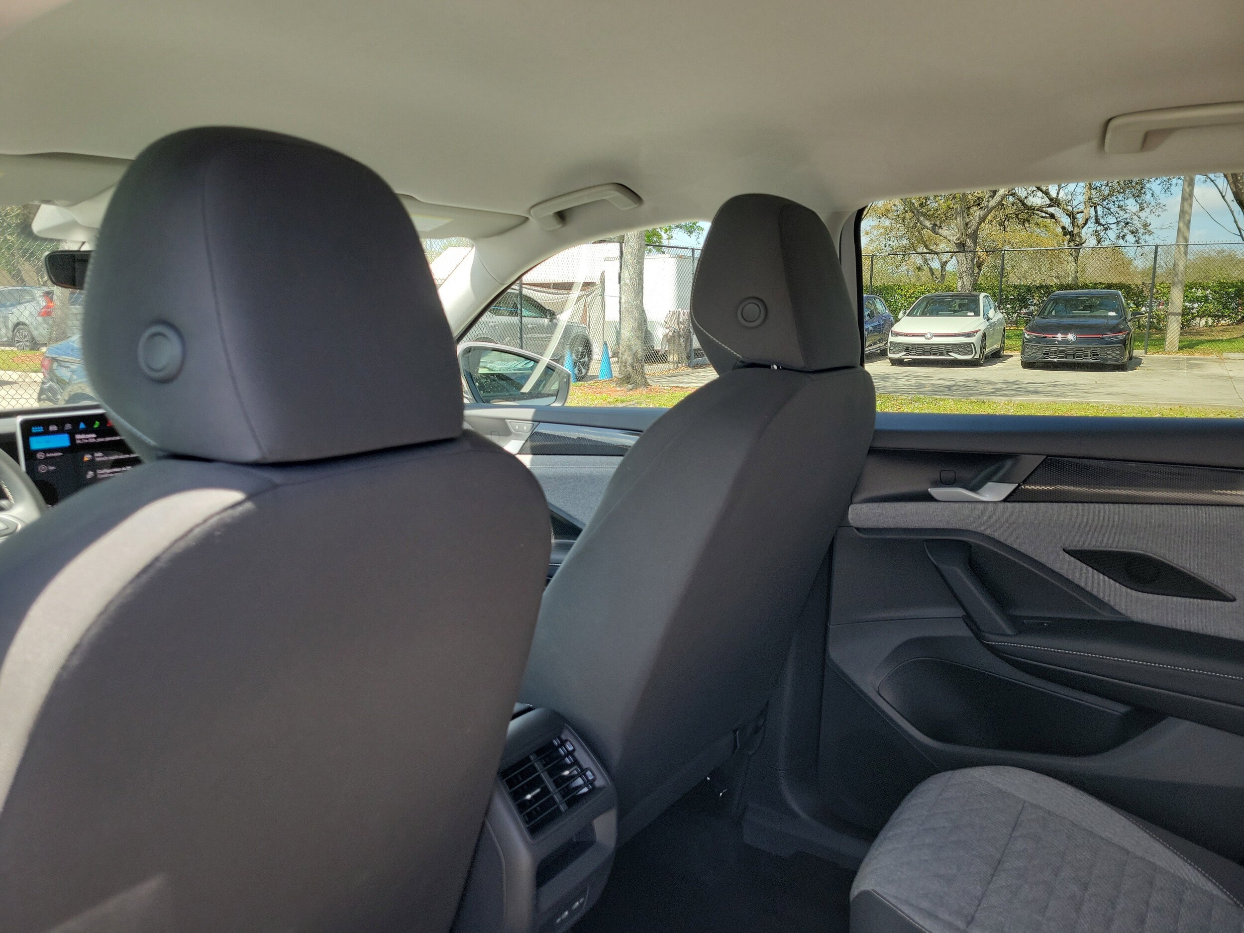 2025 Volkswagen Tiguan S - Photo 14